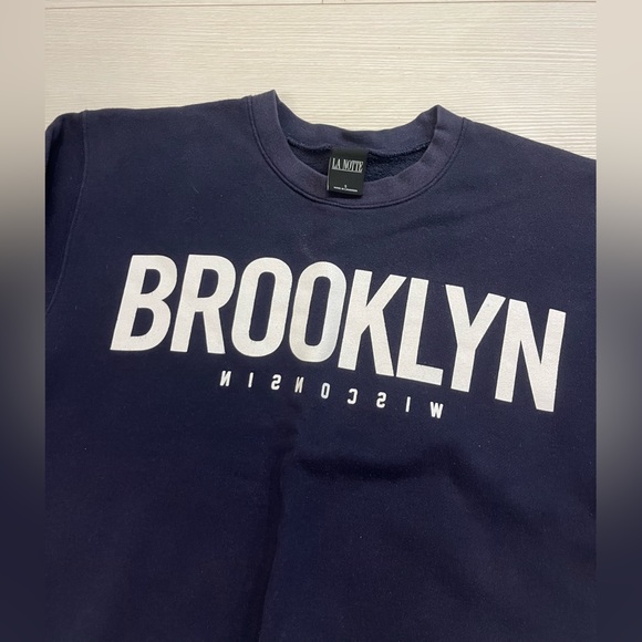 ARITZIA CREWNECK - Picture 2 of 4